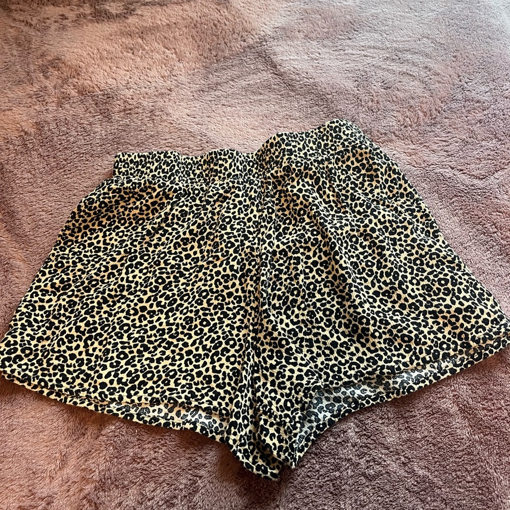 cheetah print flowy shorts